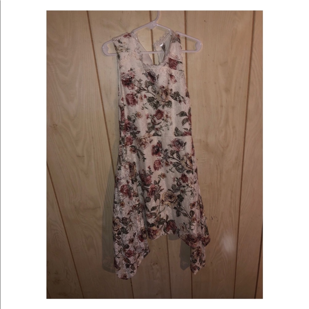 Girls dress